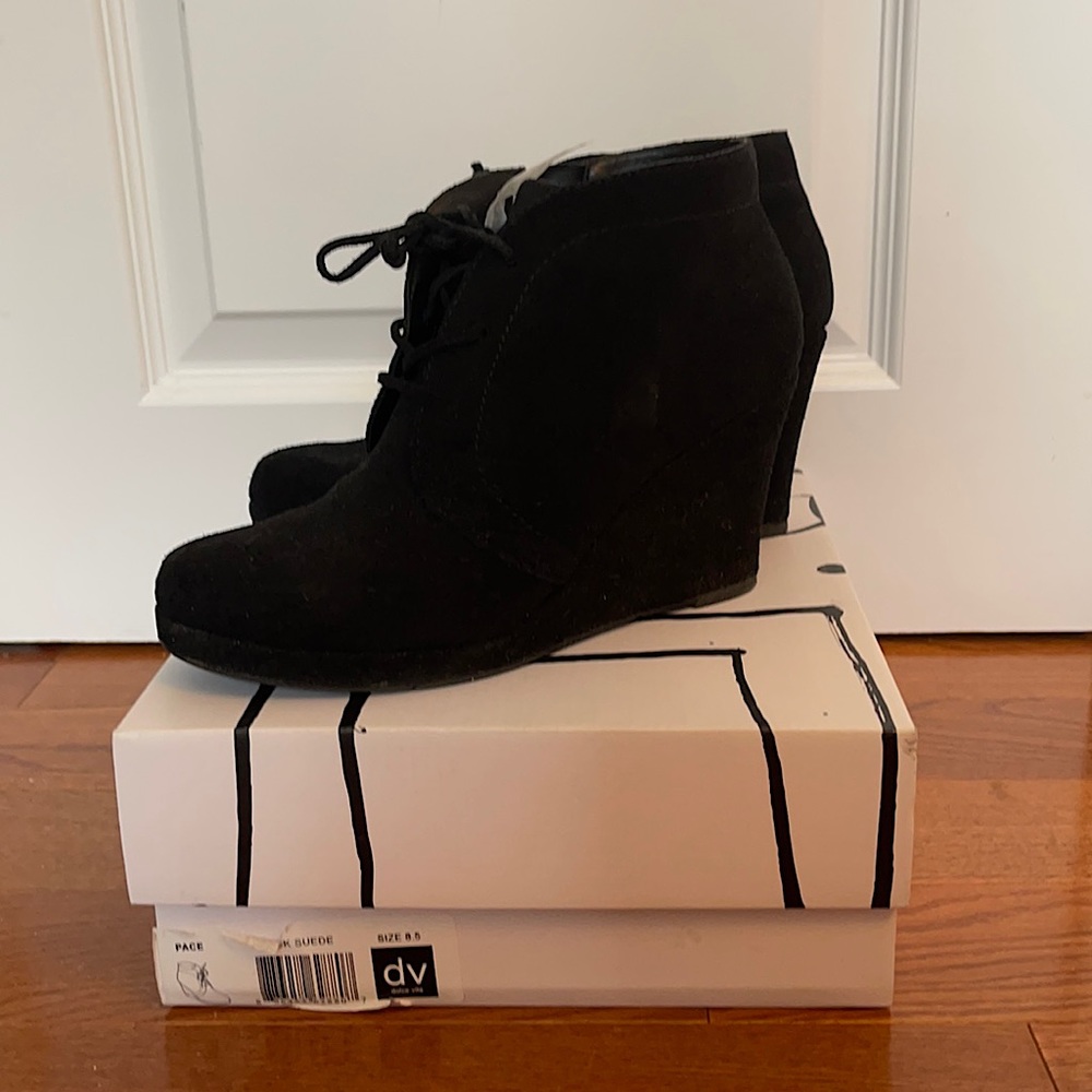 Dolce vita Pace Booties
